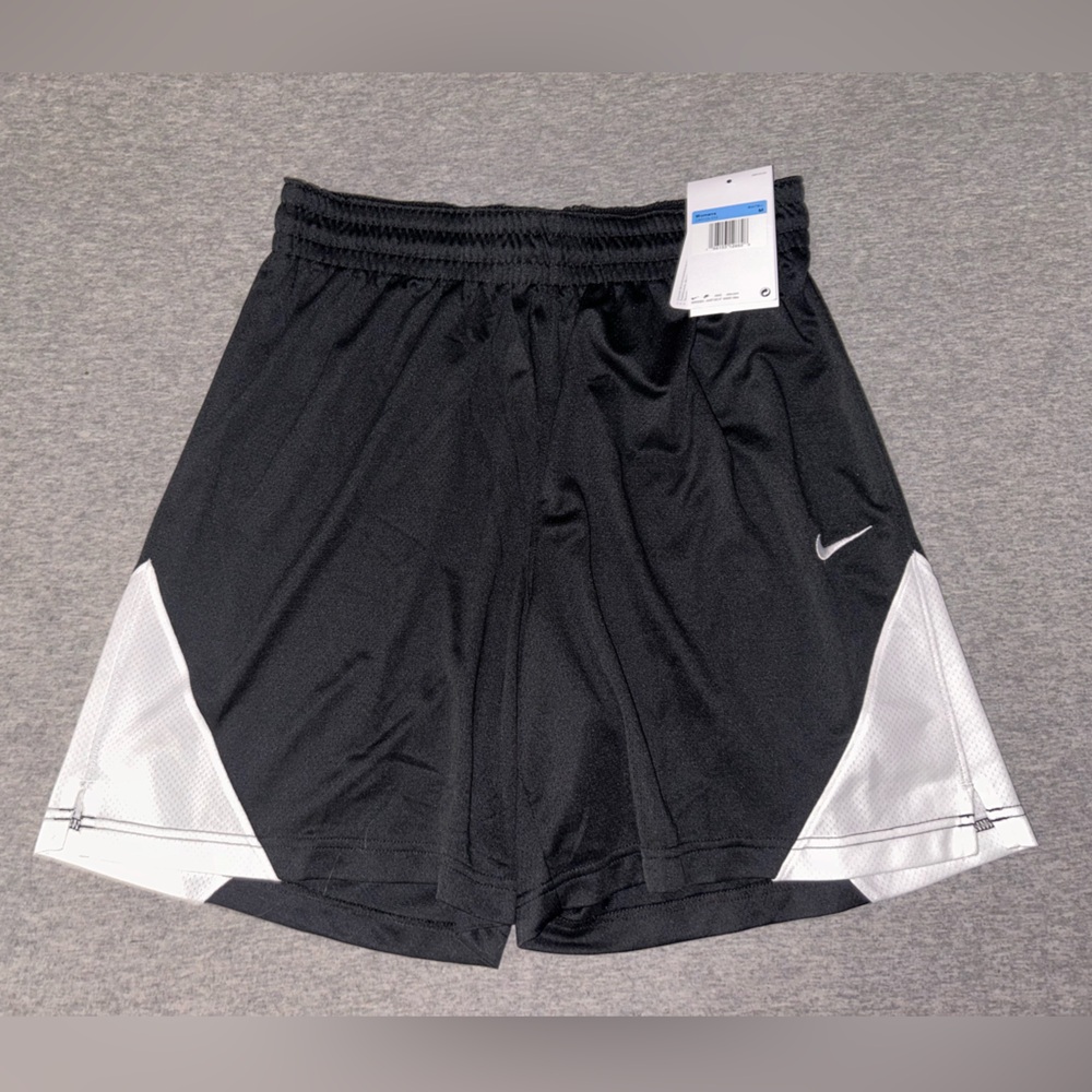 NIKE WOMEN’S MEDIUM BASKETBALL SHORTS